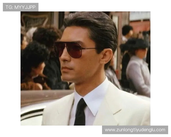 通过尊龙凯龙时官网进入网页，全面了解平台的独特优势